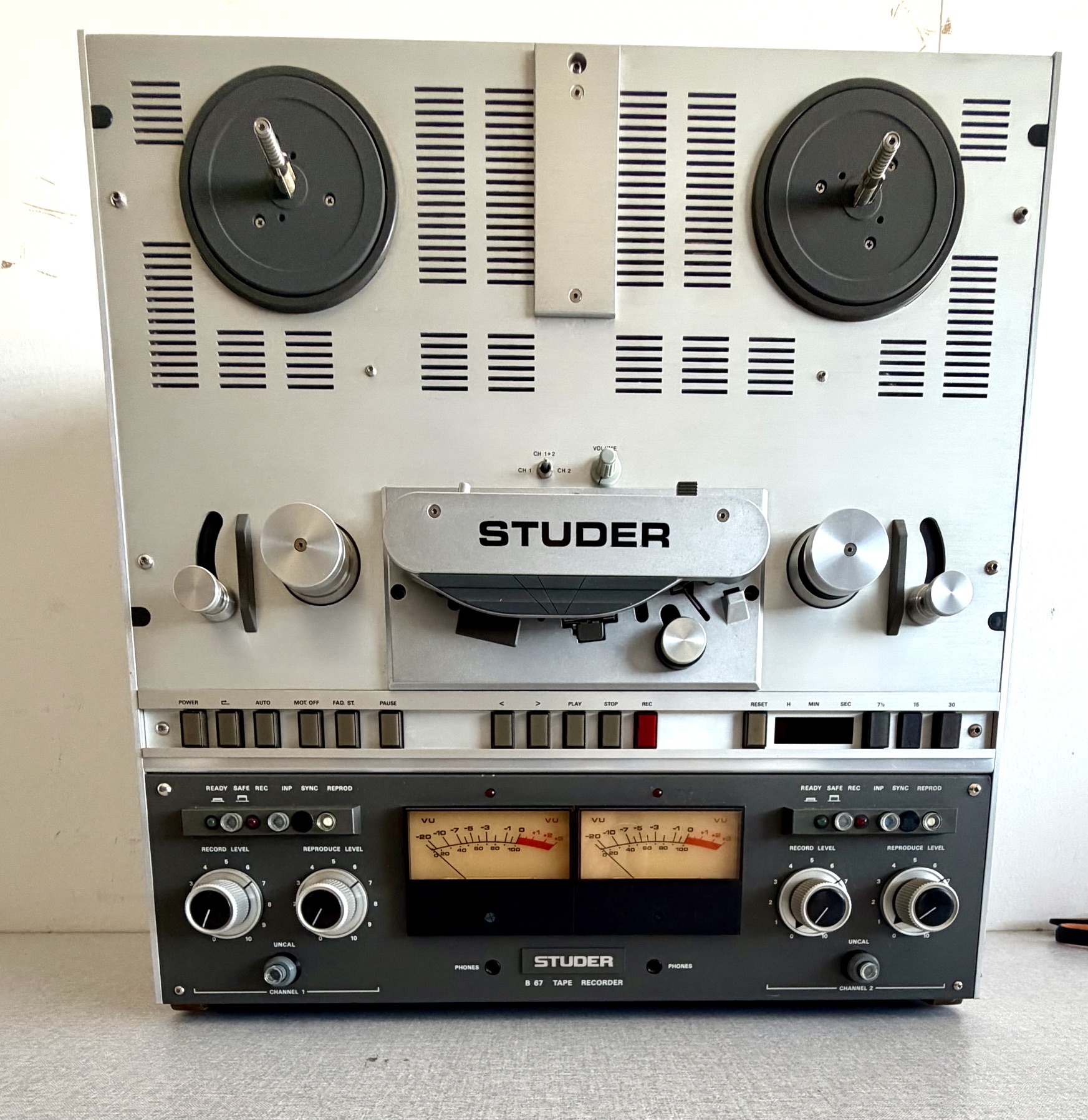 Studer A807 1